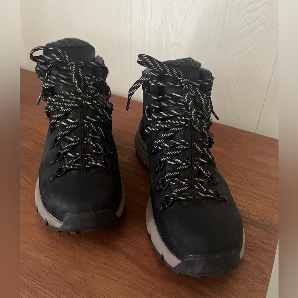 Danner Mountain 600 boots, EUC